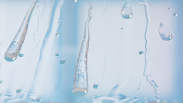 Скло, оброблене за технологією RAVAK AntiCalc® відштовхує воду.